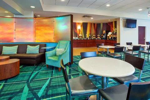 SpringHill Suites Chicago Schaumburg/Woodfield Mall 4
