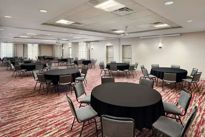 Hilton Garden Inn Schaumburg 4