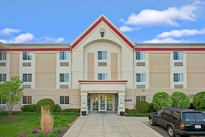 MainStay Suites Northbrook Wheeling 4