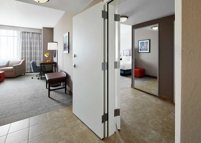 Hampton Inn & Suites Chicago/Mt. Prospect 4