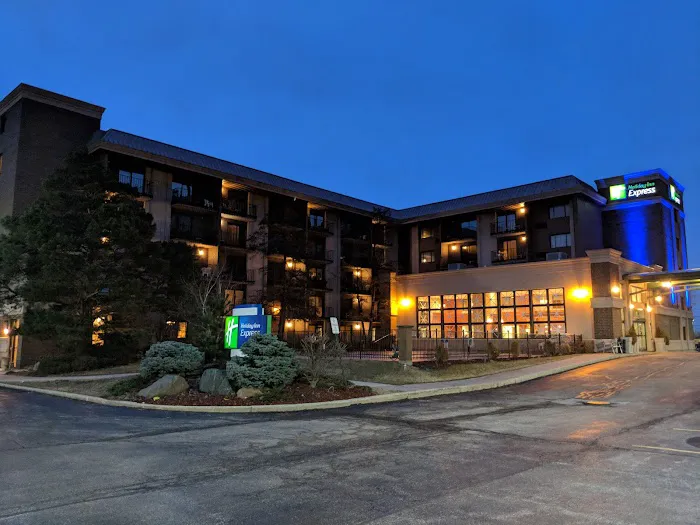Holiday Inn Express Rolling Mdws-Schaumburg Area 4
