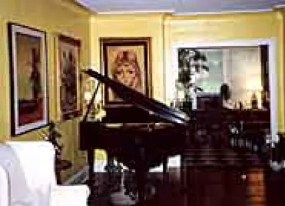Ravinia Guest House Inc. 5
