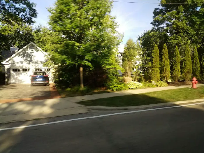 Ravinia Guest House Inc. 5