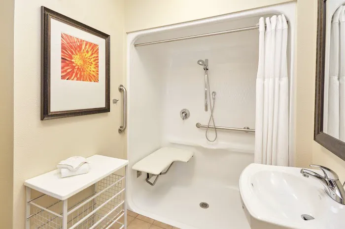 Staybridge Suites Chicago -- Glenview by IHG 4