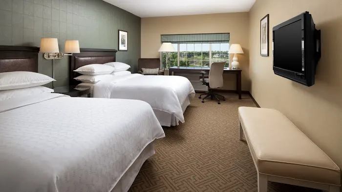 Sheraton Chicago Northbrook Hotel 4