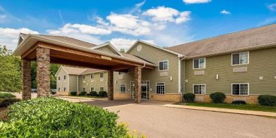 Crandon Inn & Suites Hotel near Rhinelander, WI