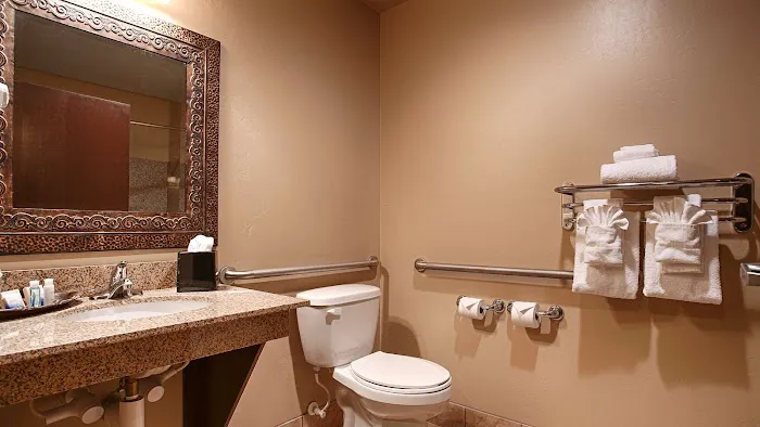 Crandon Inn & Suites Hotel near Rhinelander, WI 4
