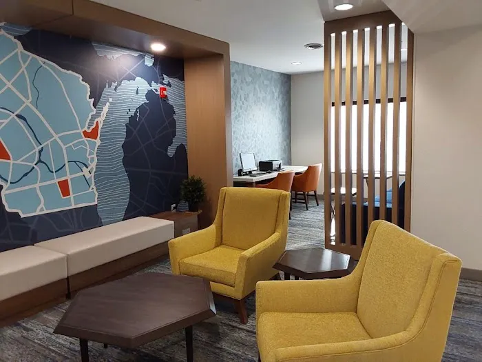 Holiday Inn Express & Suites Antigo by IHG 4
