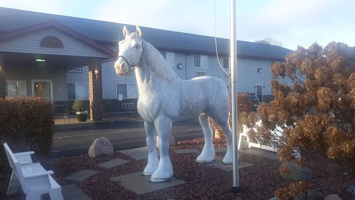 Draft Horse Inn and Suites 4