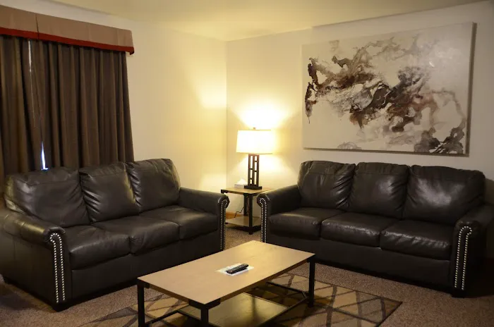 Draft Horse Inn and Suites 4