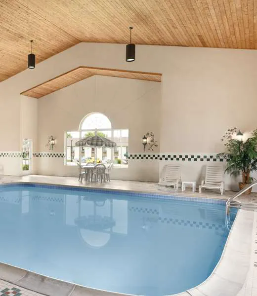 Country Inn & Suites by Radisson, Sycamore, IL 4
