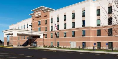 Hampton Inn & Suites Chicago Schaumburg