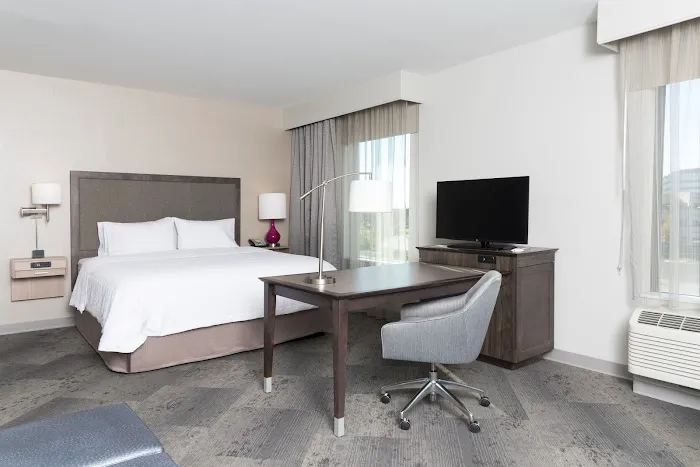 Hampton Inn & Suites Chicago Schaumburg 4
