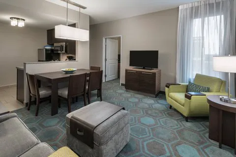 TownePlace Suites Chicago Schaumburg 4
