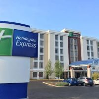 Holiday Inn Express Chicago NW - Arlington Heights by IHG ico