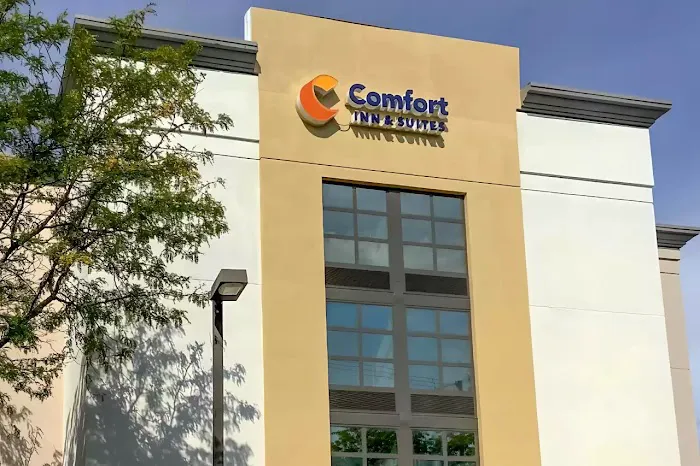 Comfort Inn & Suites Arlington Heights - Schaumburg 4