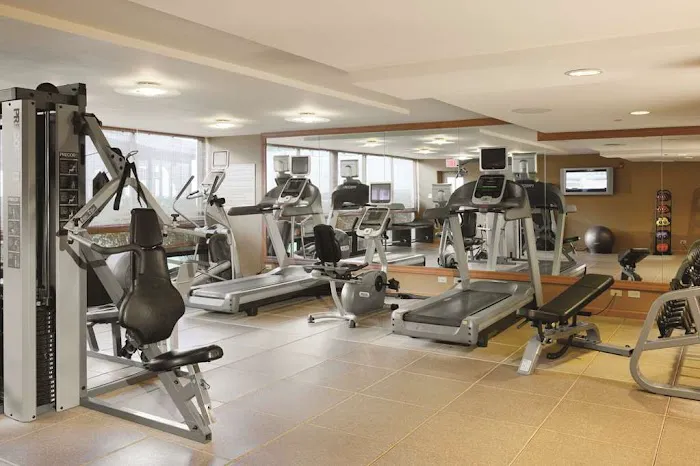 DoubleTree by Hilton Hotel Chicago - Arlington Heights 4