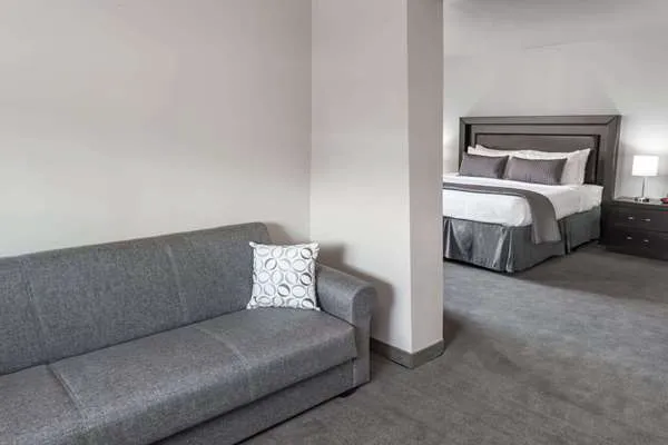 Baymont by Wyndham Glenview 4
