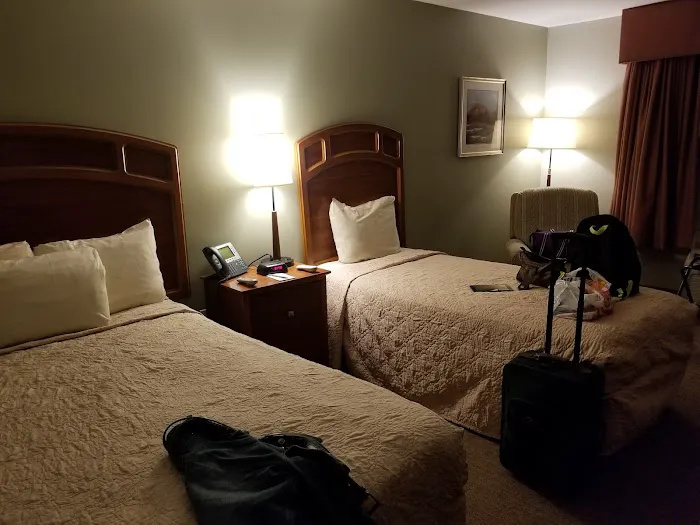 Guest Quarters North 4
