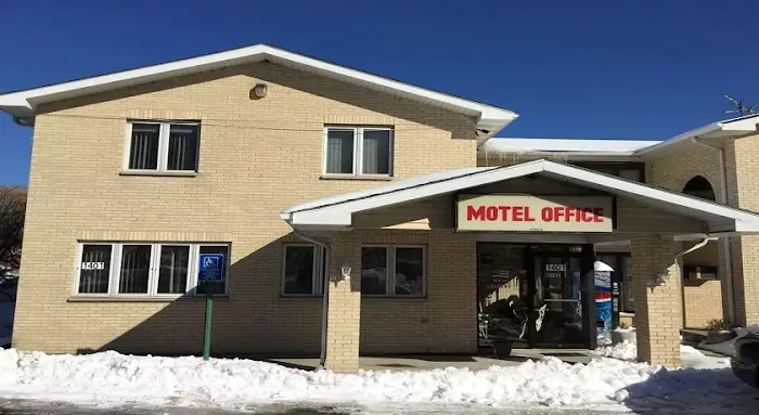 La Villa Motel 4