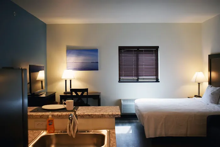 Menominee River Extended Stay Hotel 4
