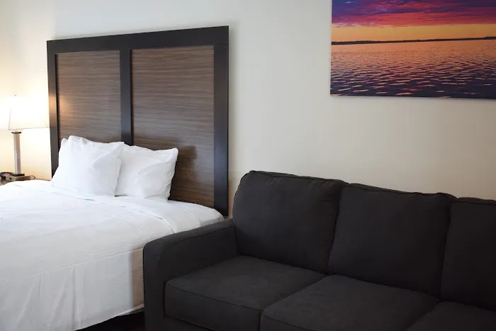 Menominee River Extended Stay Hotel 4