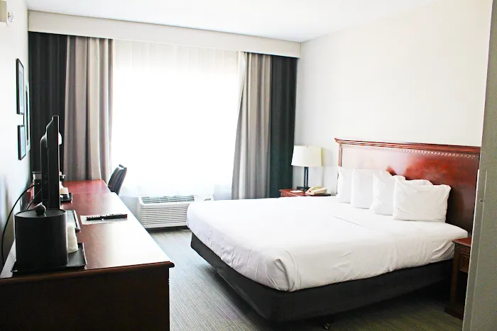 Independence Stay Hotel and Suites 4