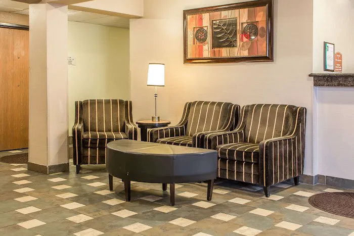 Quality Inn & Suites Marinette 4