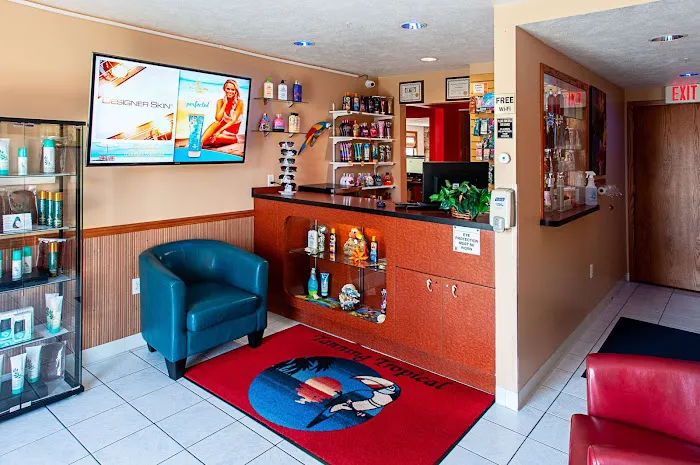 Econo Lodge On the Bay 4