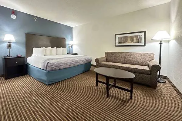 AmericInn by Wyndham Menominee 4
