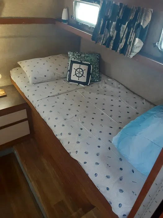 BOAT LODGING RENTAL 3