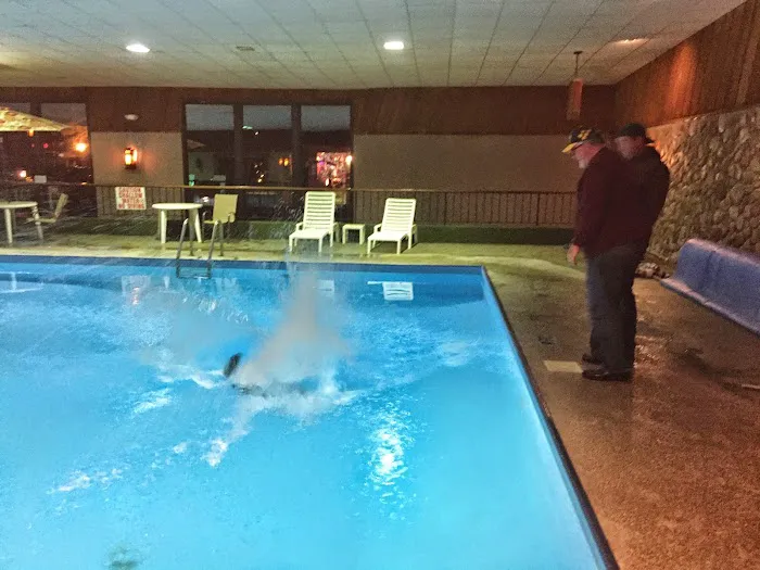 Holiday Acres Resort on Lake Thompson 4