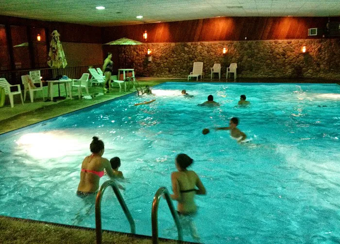 Holiday Acres Resort on Lake Thompson 4