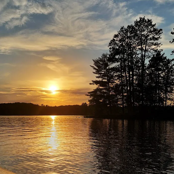 Holiday Acres Resort on Lake Thompson 4