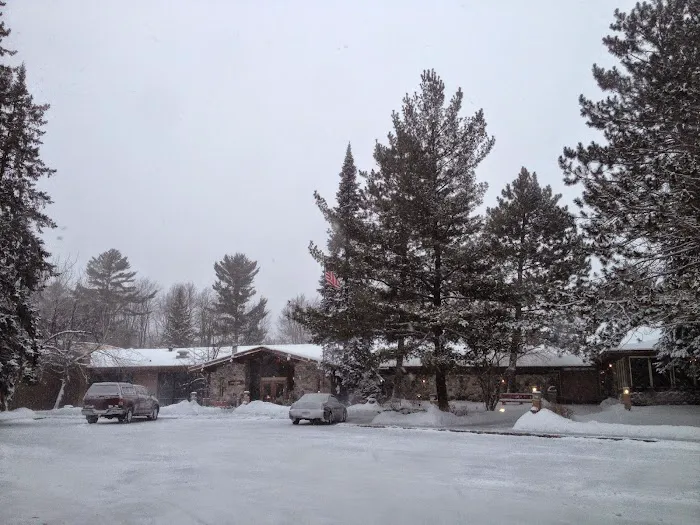 Holiday Acres Resort on Lake Thompson 4