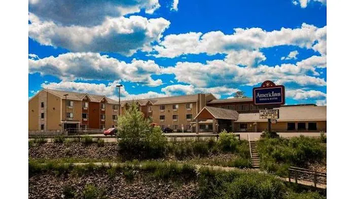 AmericInn by Wyndham Iron River 4
