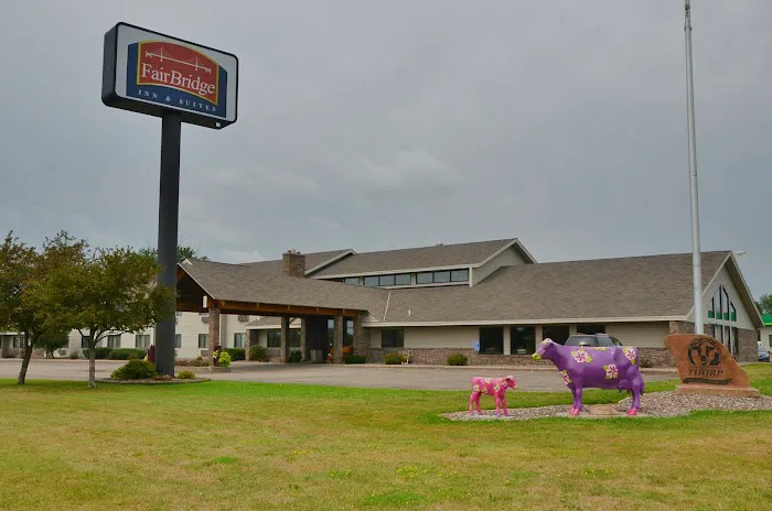 FairBridge Inn & Suites Thorp 4