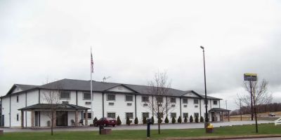 AmeriVu Inn and Suites-Stanley