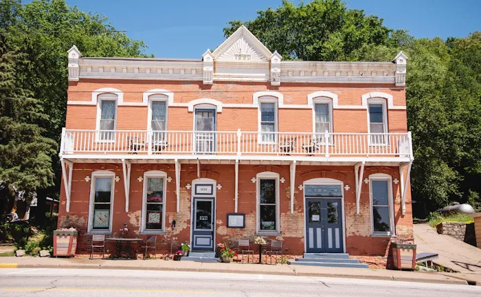 The Burlington Hotel Bar & Shop 4