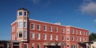 The Historic Anderson House Hotel