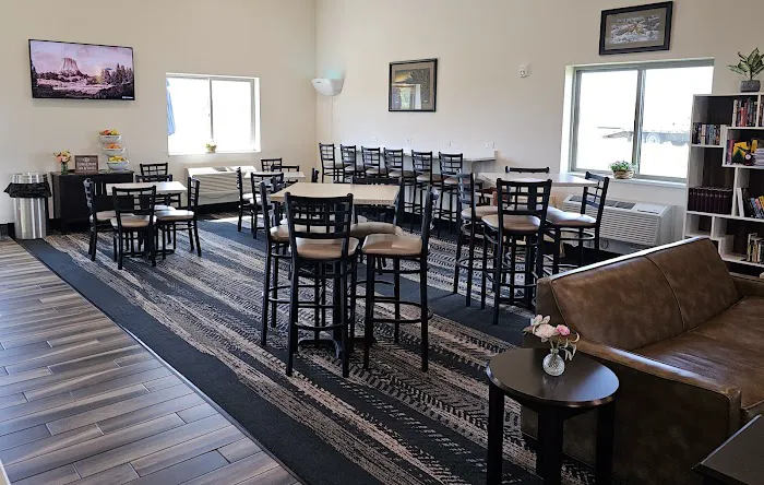 Cobblestone Inn & Suites - Manchester 4