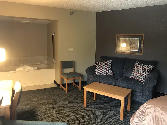 Boarders Inn & Suites by Cobblestone Hotels - Fayette 4