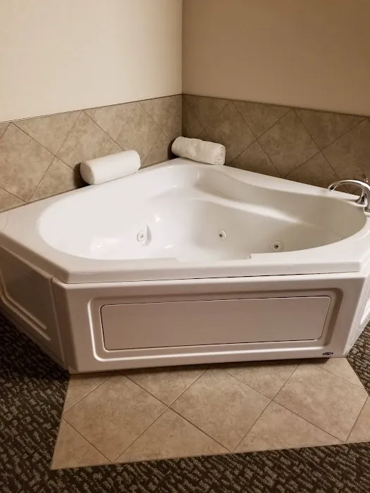 Cornerstone Inn & Suites 4