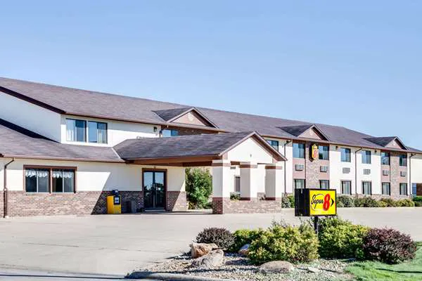 Super 8 by Wyndham Oelwein 4