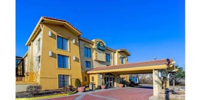 La Quinta Inn by Wyndham Chicago O'Hare Airport