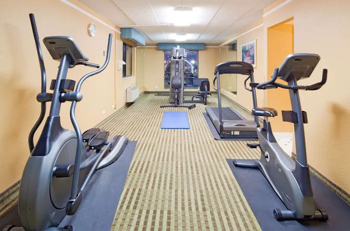 La Quinta Inn by Wyndham Chicago O'Hare Airport 4