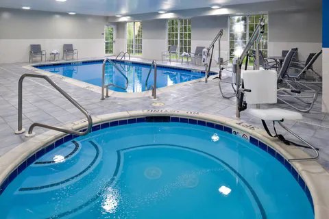Four Points by Sheraton Mount Prospect O’Hare 4