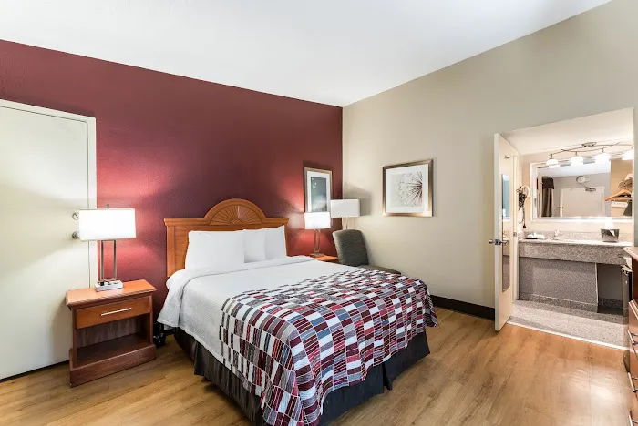 Red Roof Inn Morton Grove 4