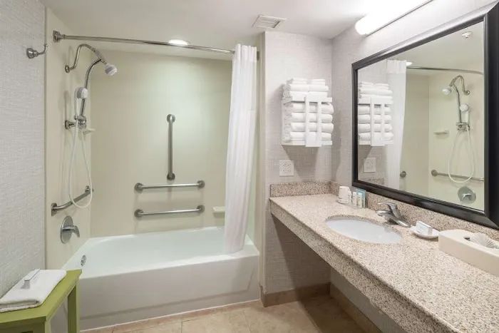 Hampton Inn & Suites Chicago-North Shore/Skokie 4