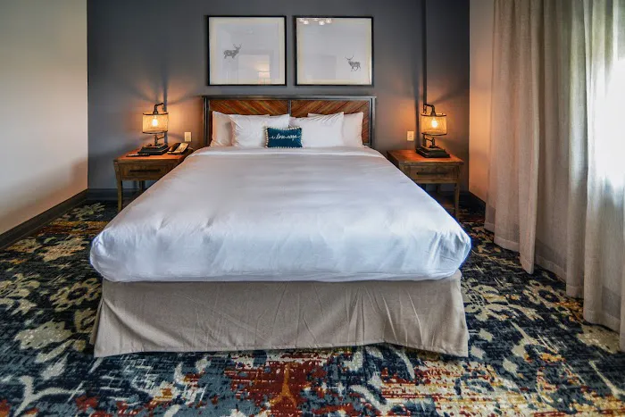 The Stella Hotel & Ballroom 4